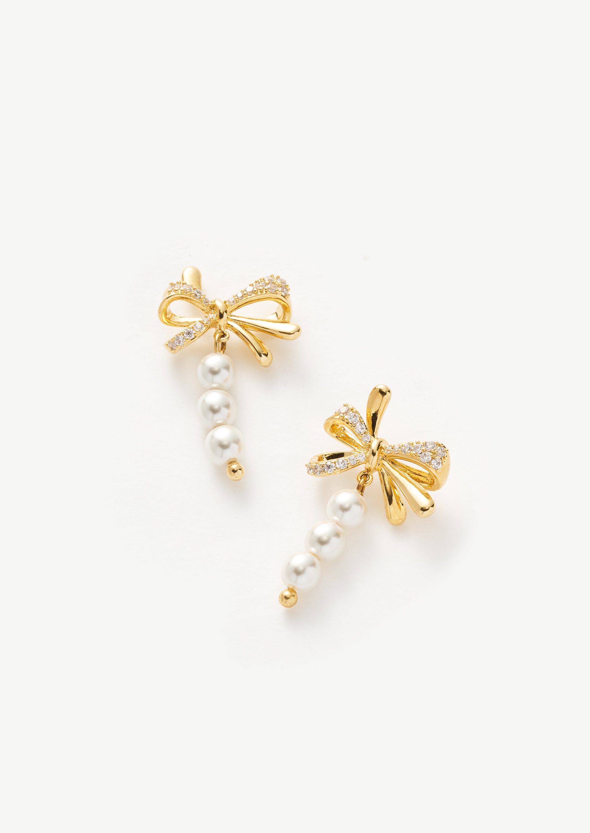 Bow Pearl Stud Earrings