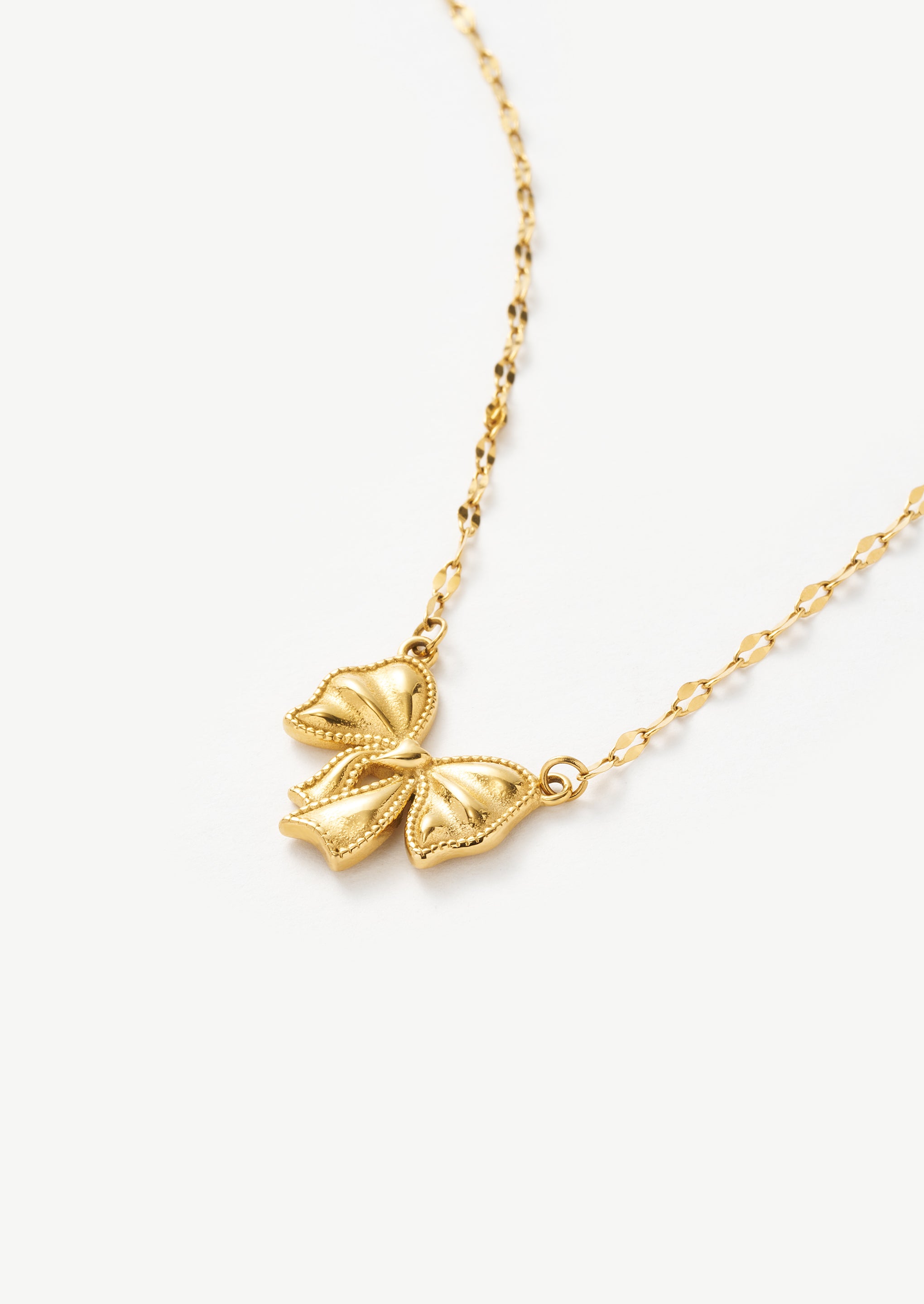 Bow Pendant Chain Necklace