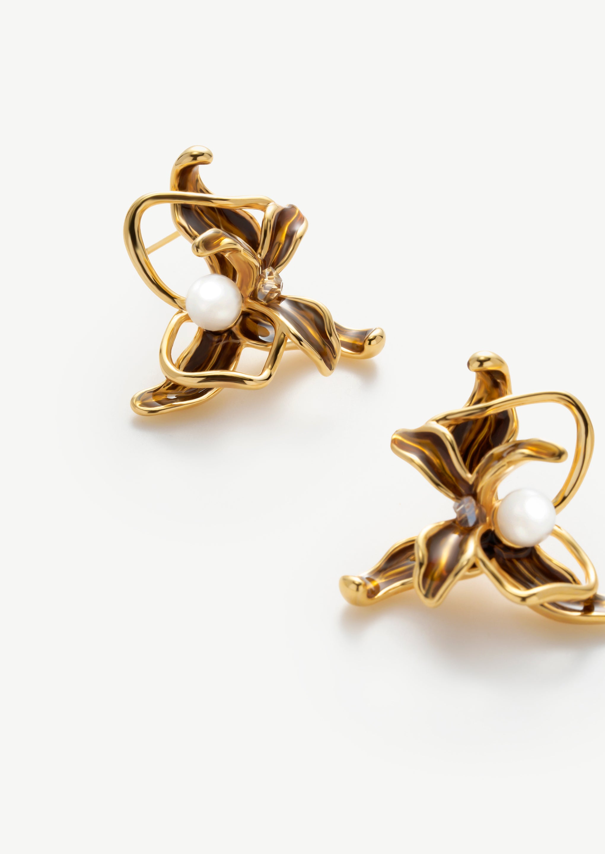 Orchid Pearl Earrings