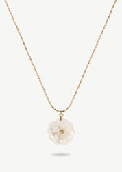 Shell Flower Pendant Necklace