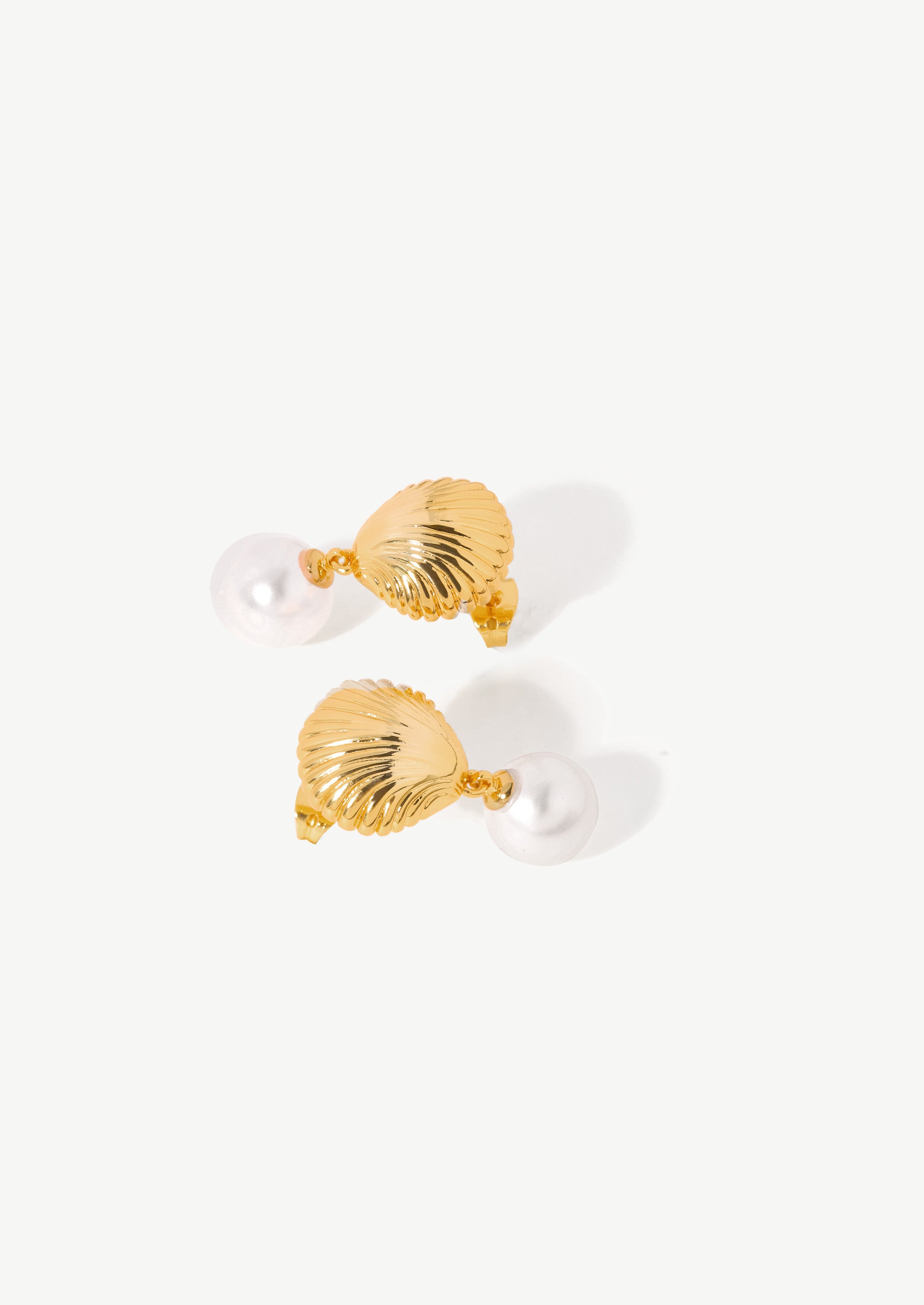 Shell Pearl Drop Earrings