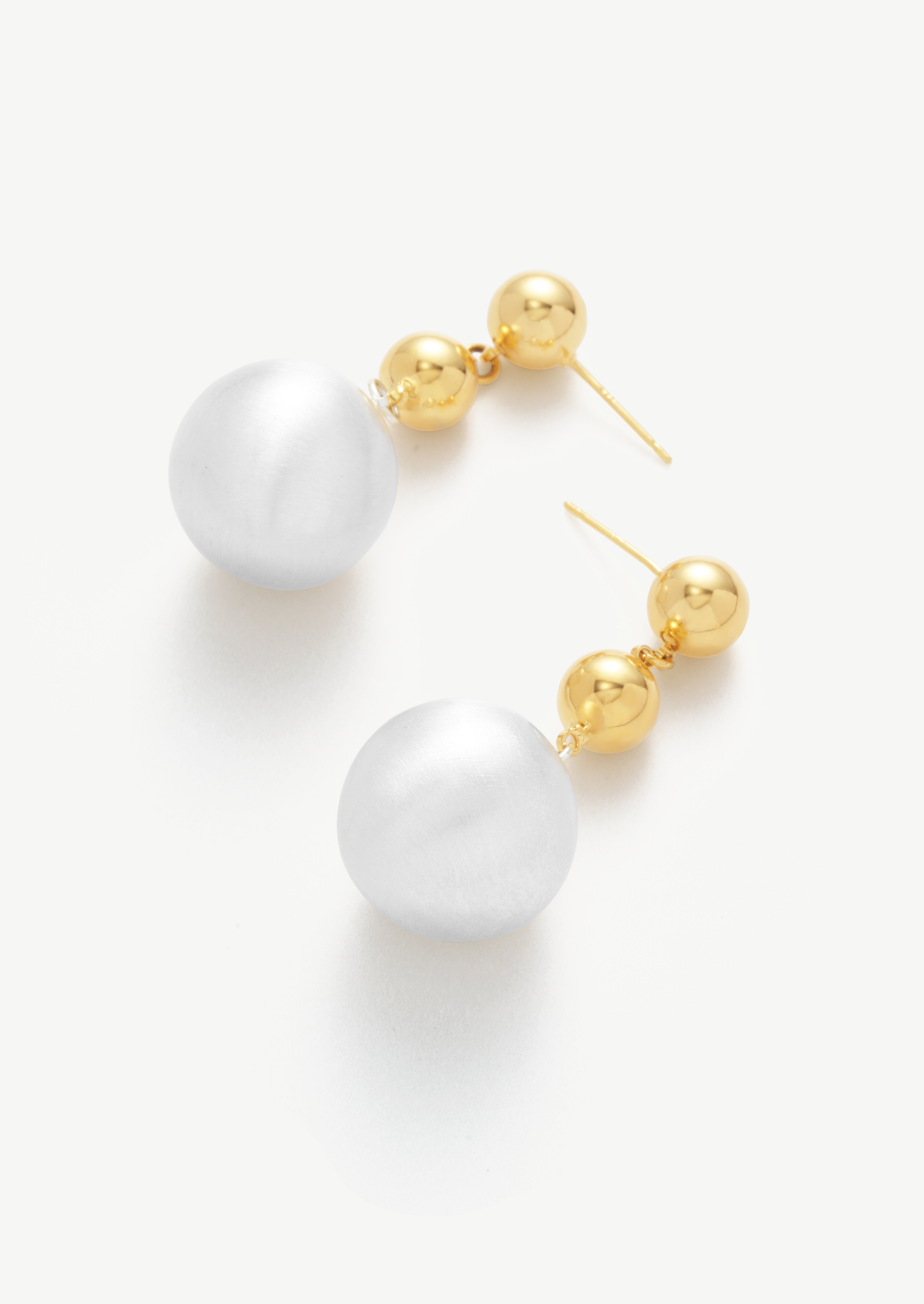 Tiered Ball Pearl Earrings