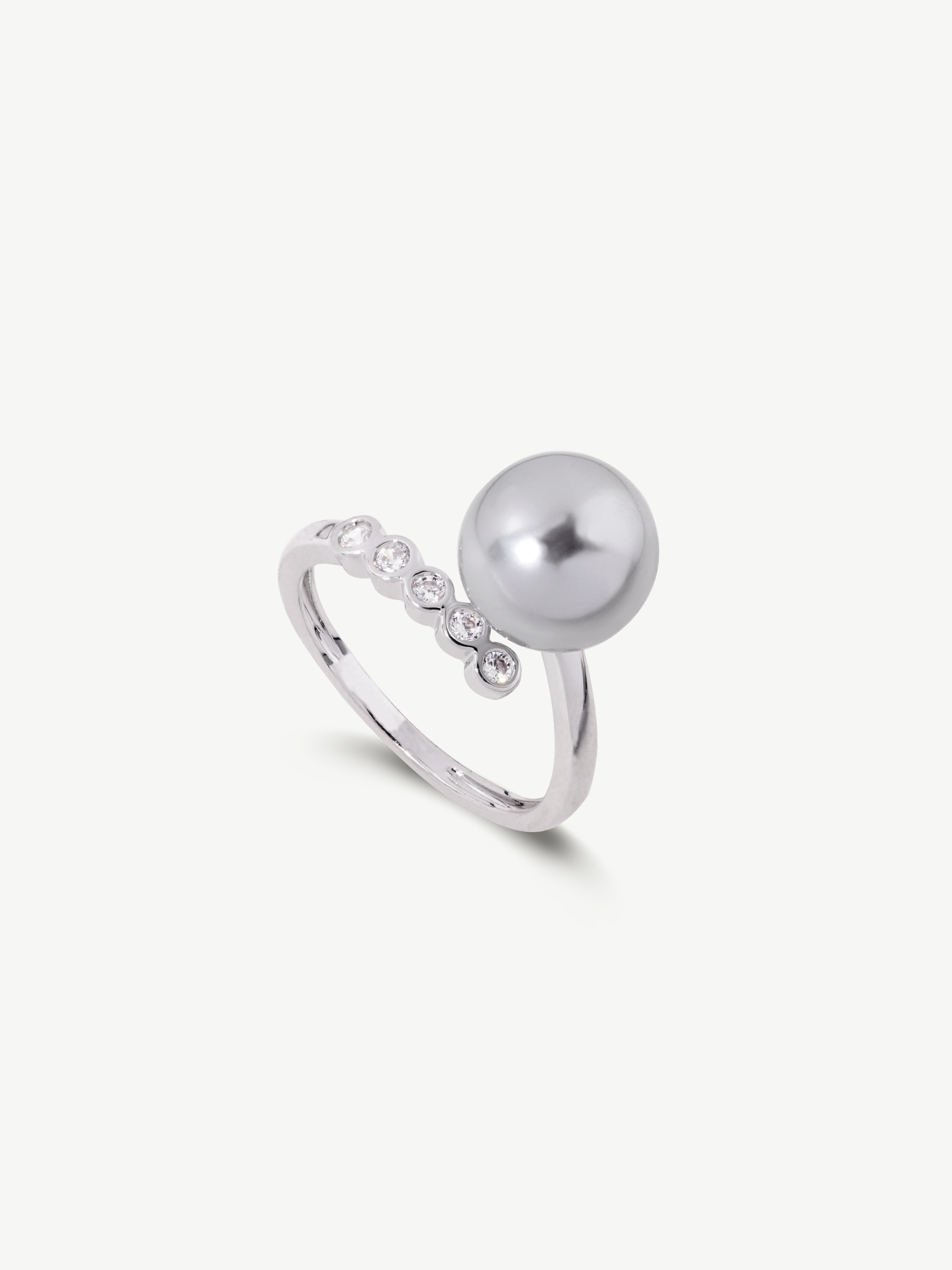 Pavé Pearl Ring