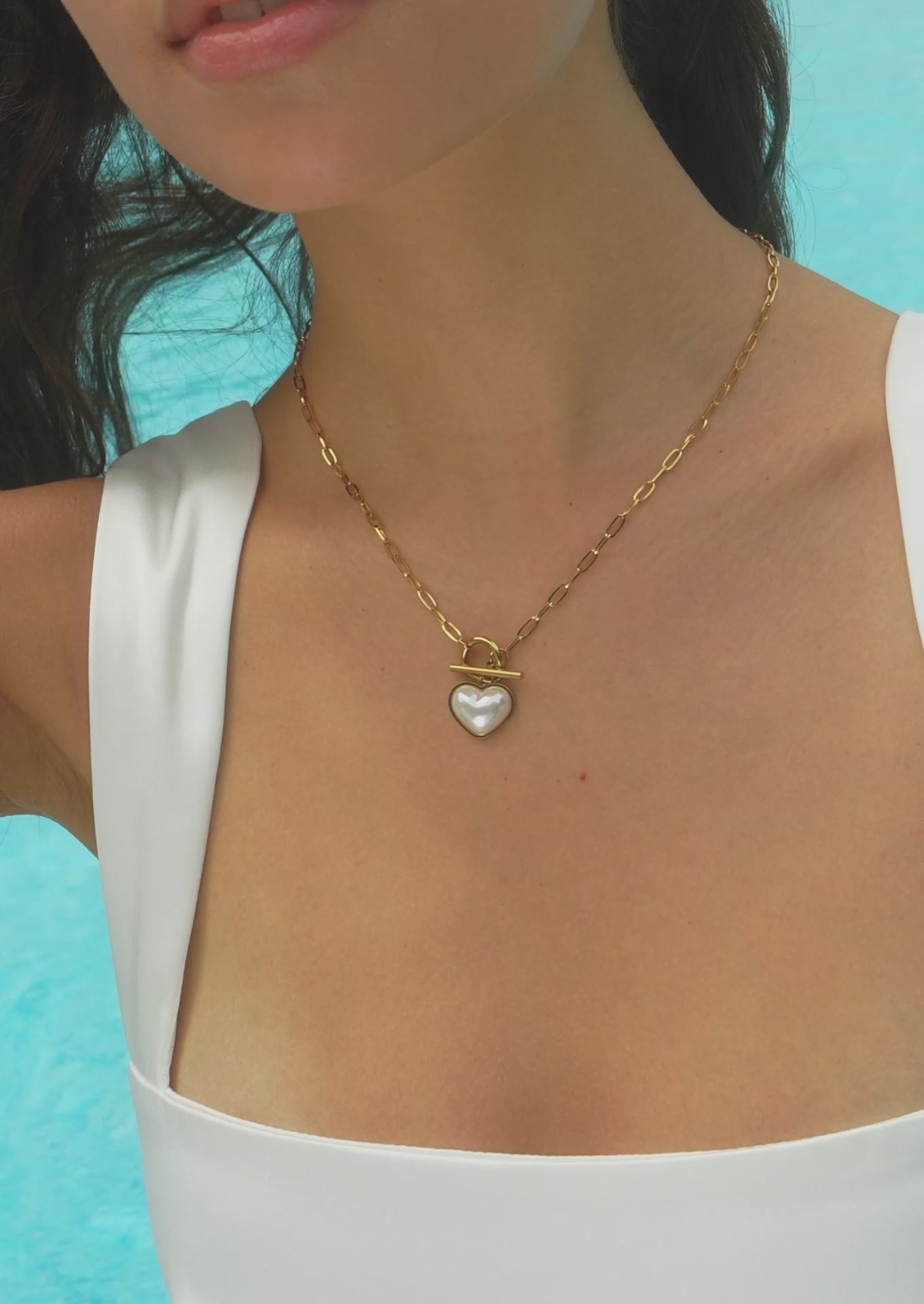 Shimmering Heart Pendant Necklace