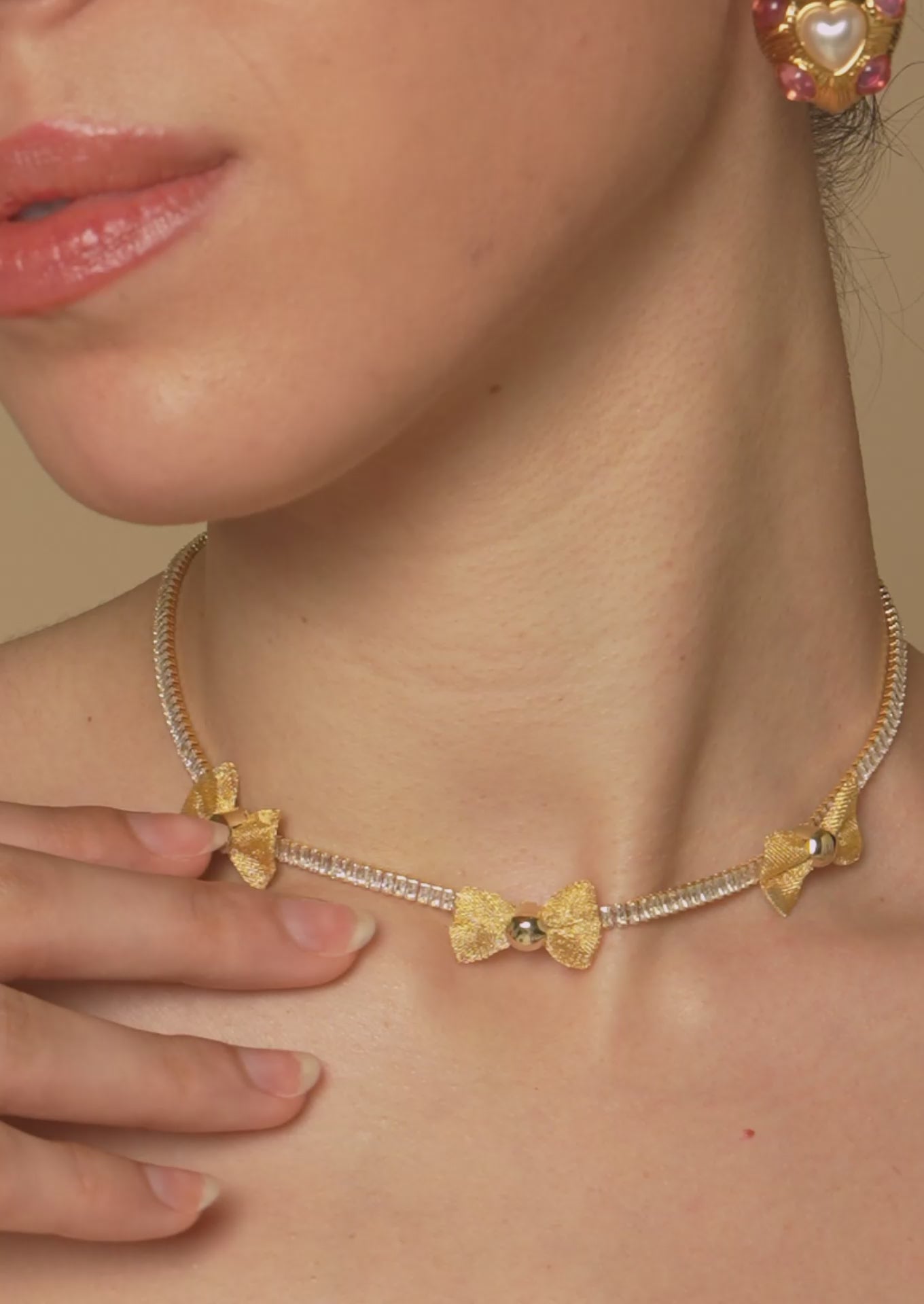 Bow Sparkle Necklace