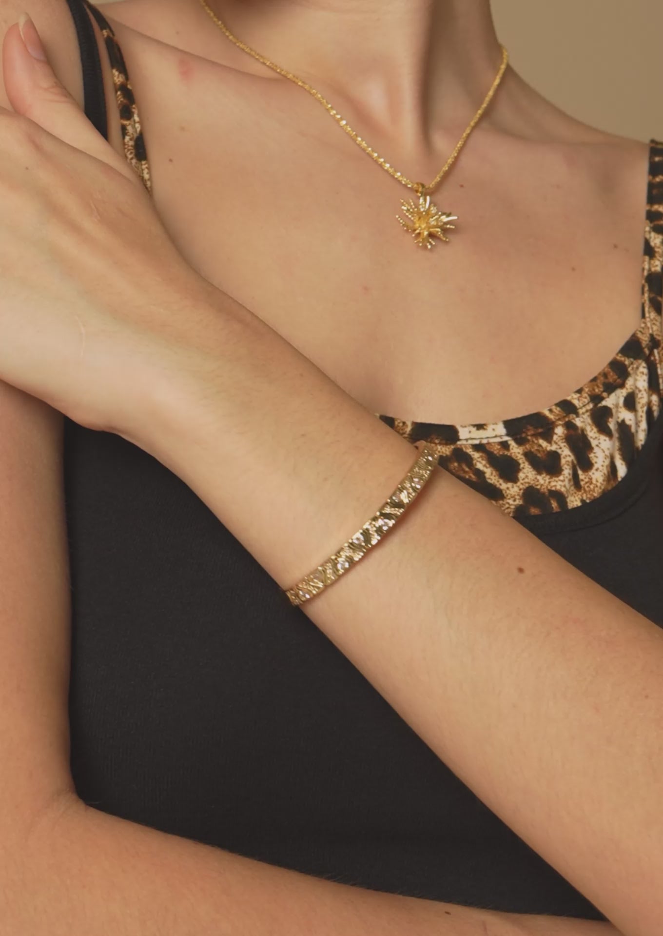 Vintage Wave Bangle Bracelet